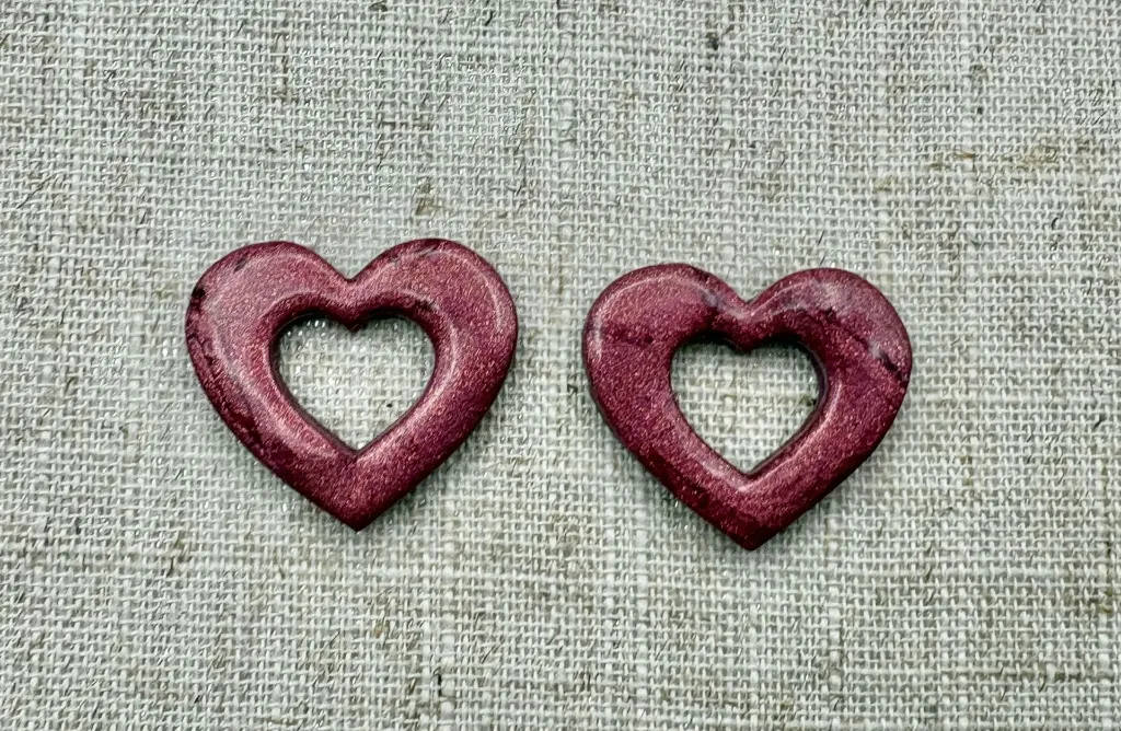 coeur creux grenat h.webp